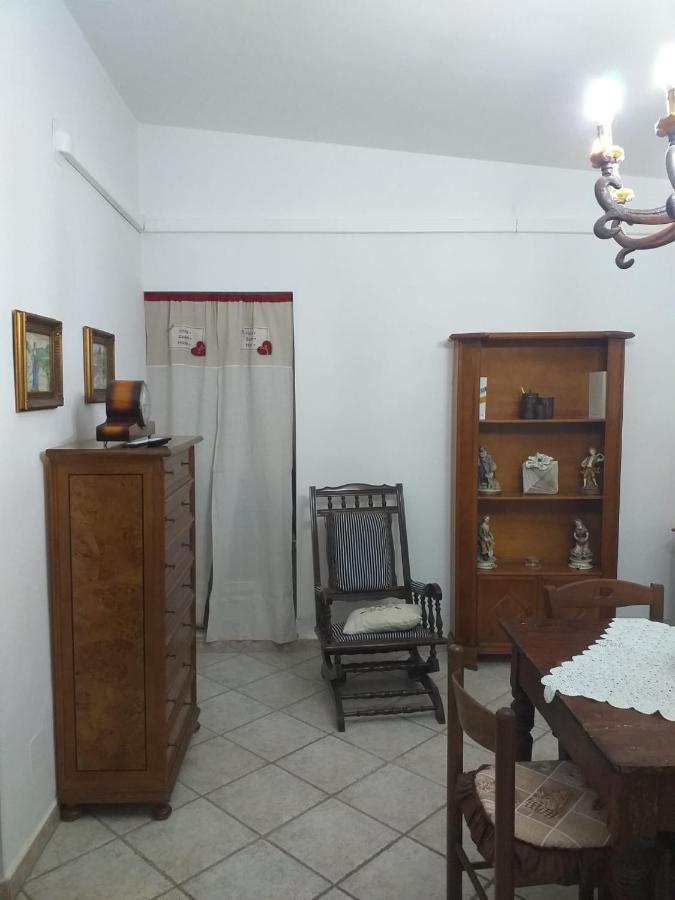 La Casa Di Lina Appartement Sezze Buitenkant foto