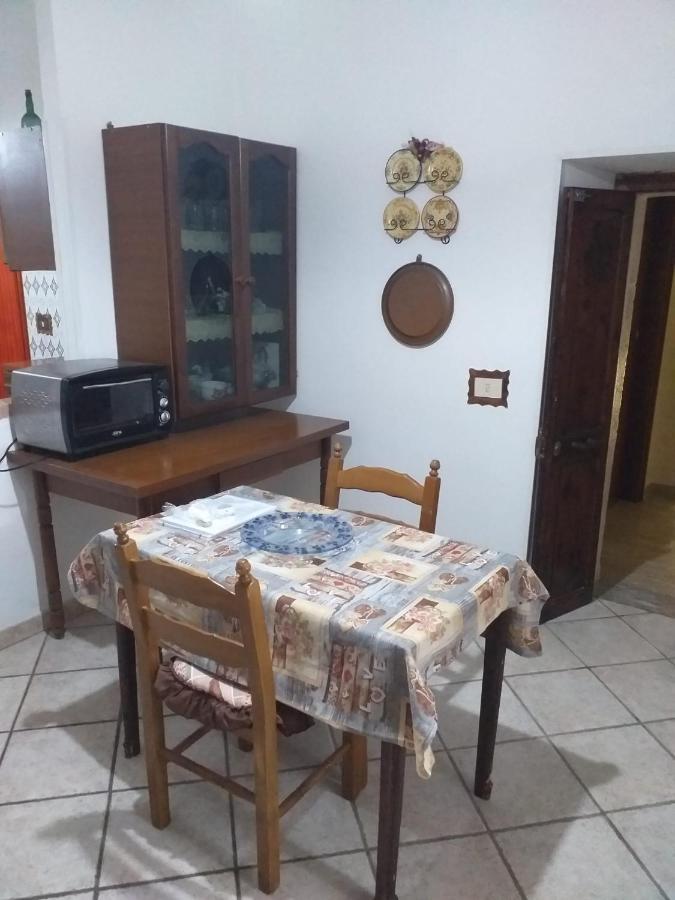 La Casa Di Lina Appartement Sezze Buitenkant foto